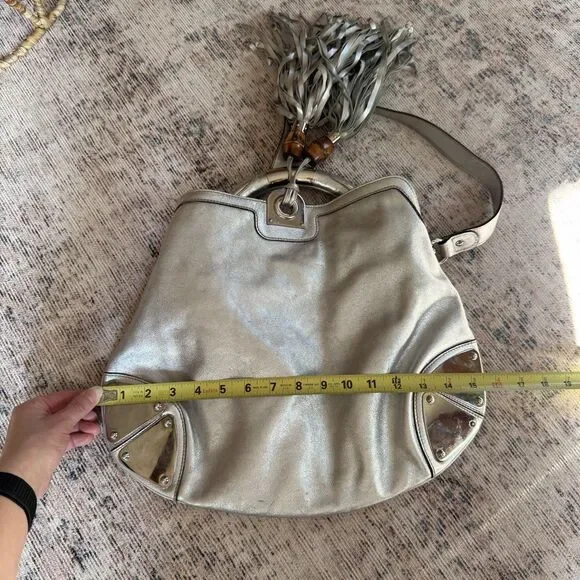 Authentic GUCCI Metallic Silver Leather Medium Indy Babouska Top Handle Bag - Picture 12 of 16